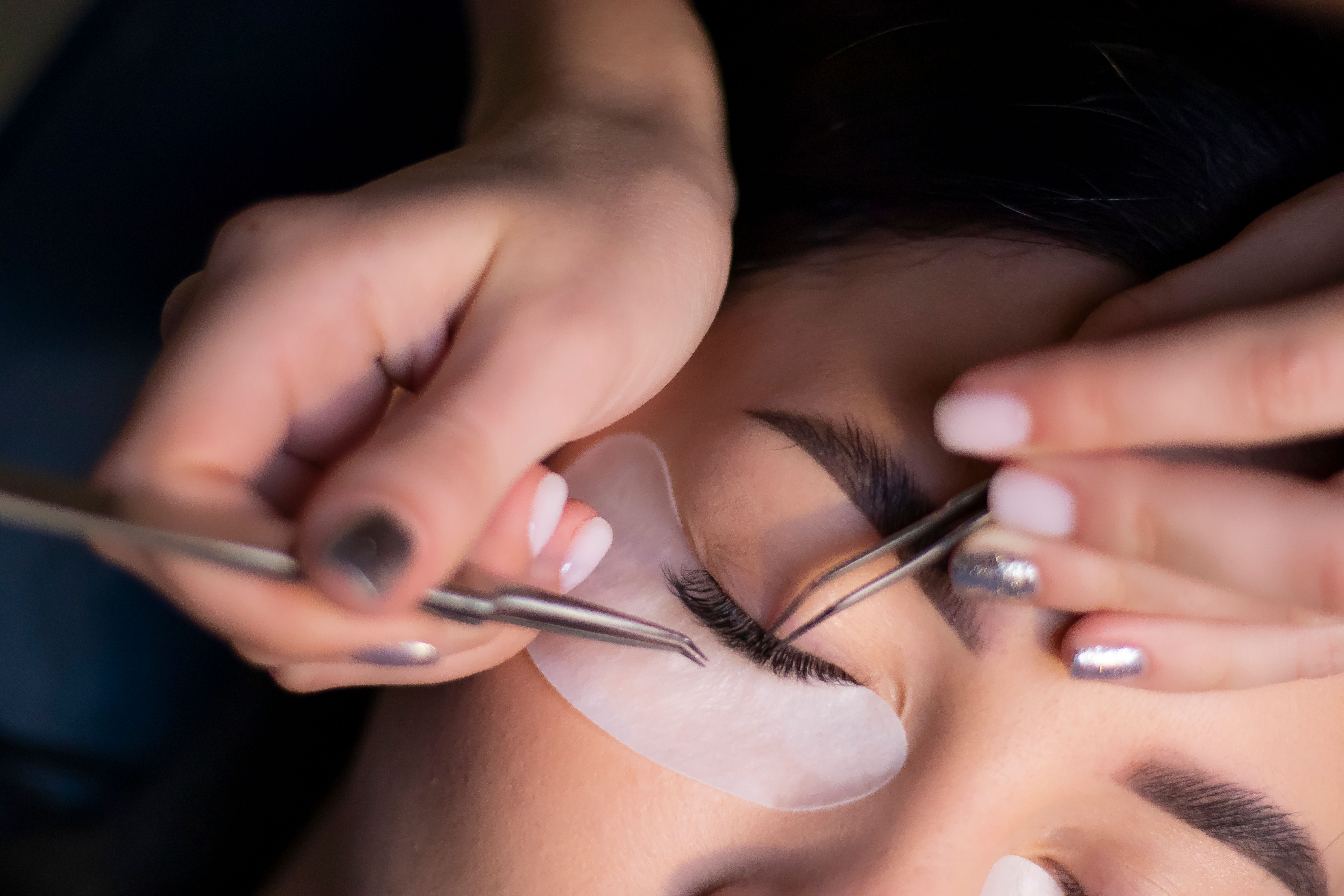 Lash training tools and education setup